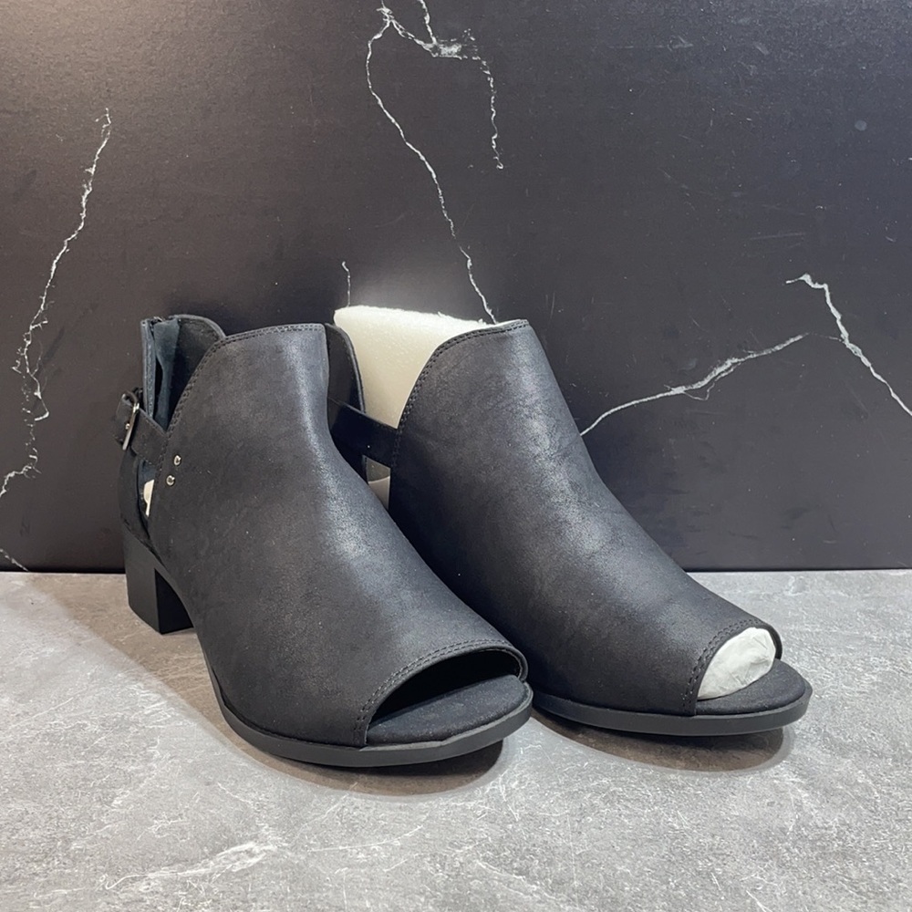 Soda Shoe Black Size 6m